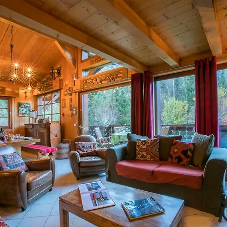 Les Praz-de-chamonix Chalet Sleeps 11