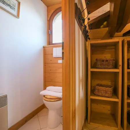 Chalet Les Praz-de-chamonix Chalet Sleeps 11 Chamonix