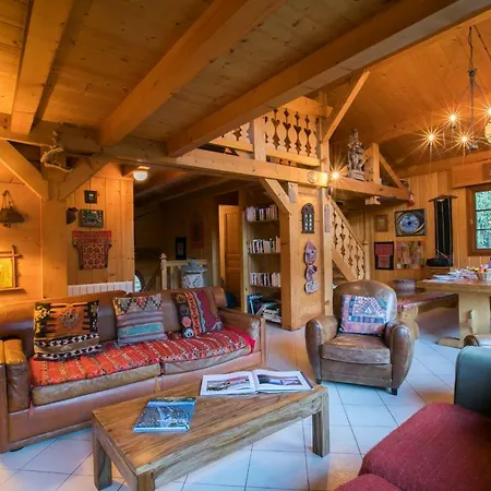 Les Praz-de-chamonix Chalet Sleeps 11 Chalet