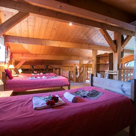 Chalet Les Praz-de-chamonix Chalet Sleeps 11 Chamonix