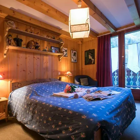 Chalet Les Praz-de-chamonix Chalet Sleeps 11