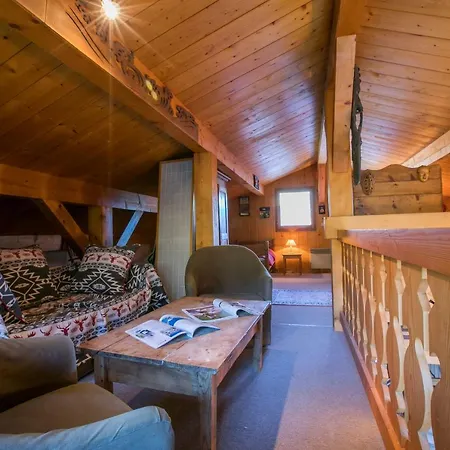 Les Praz-de-chamonix Chalet Sleeps 11 Chalet Chamonix