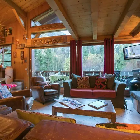 Les Praz-de-chamonix Chalet Sleeps 11 * Chamonix