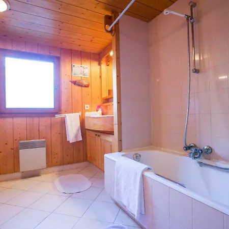 Les Praz-de-chamonix Chalet Sleeps 11 Chalet Chamonix