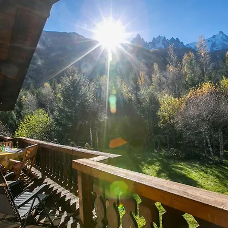 Chalet Les Praz-de-chamonix Chalet Sleeps 11 *