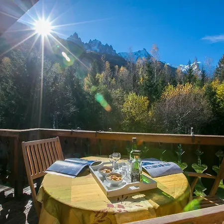 Chalet Les Praz-de-chamonix Chalet Sleeps 11 *